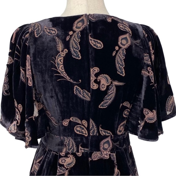 Velvet Cape-Sleeve Floral/ Paisley Dress - Picture 5 of 6